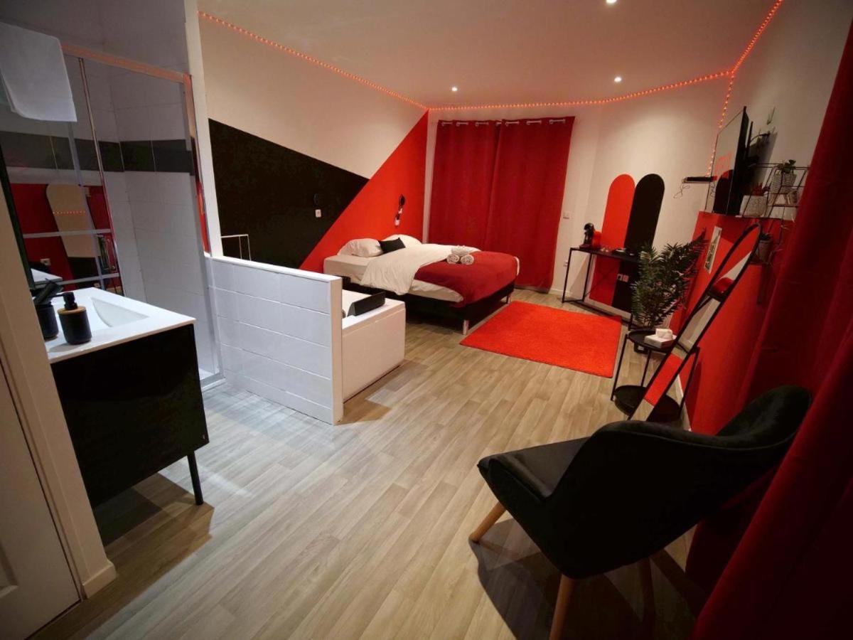 Romantica Balneo - Olympe & Lille, Croix, Roubaix Apartment