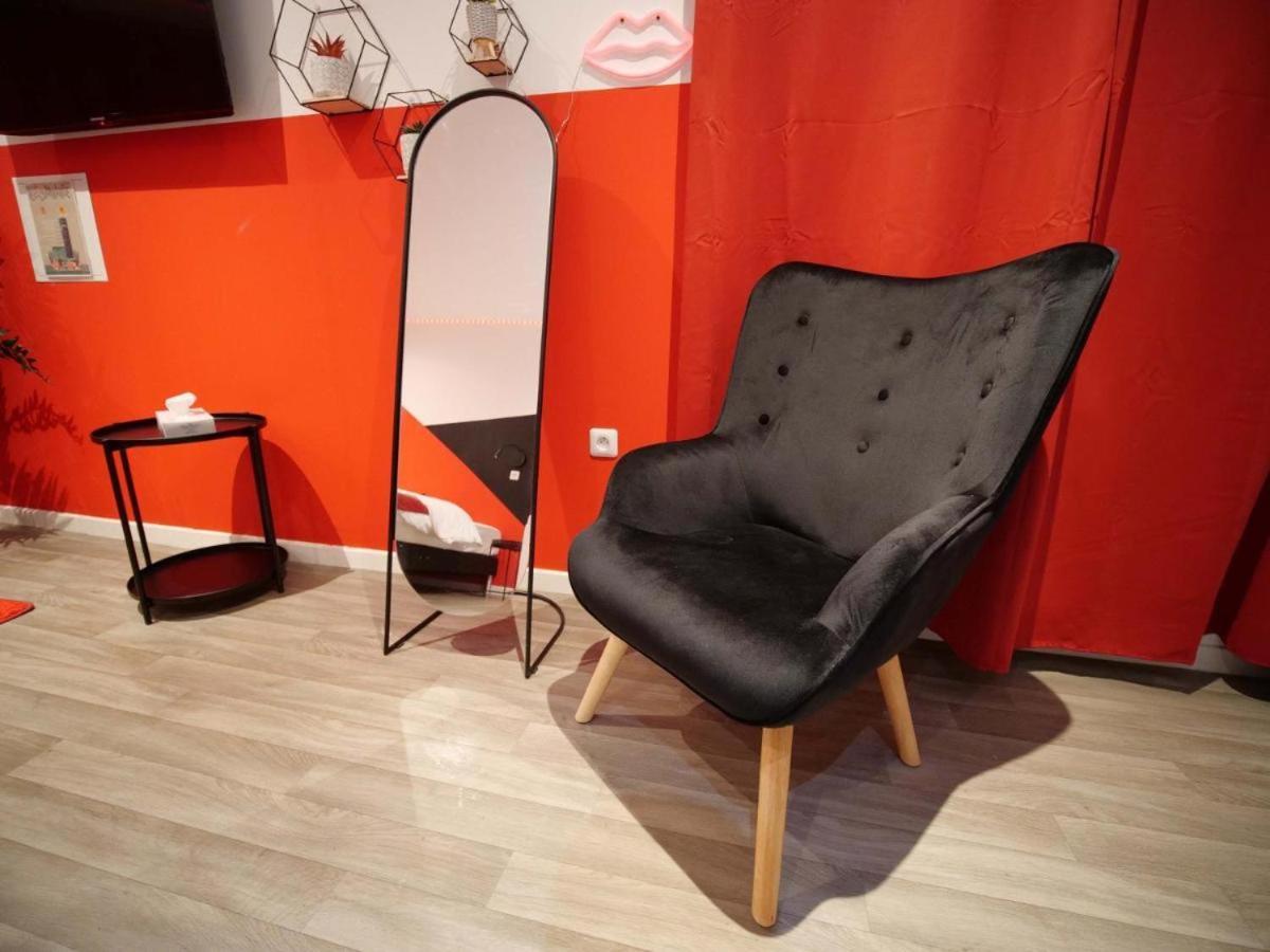 Apartment Romantica Balneo - Olympe & Lille, Croix, Roubaix *