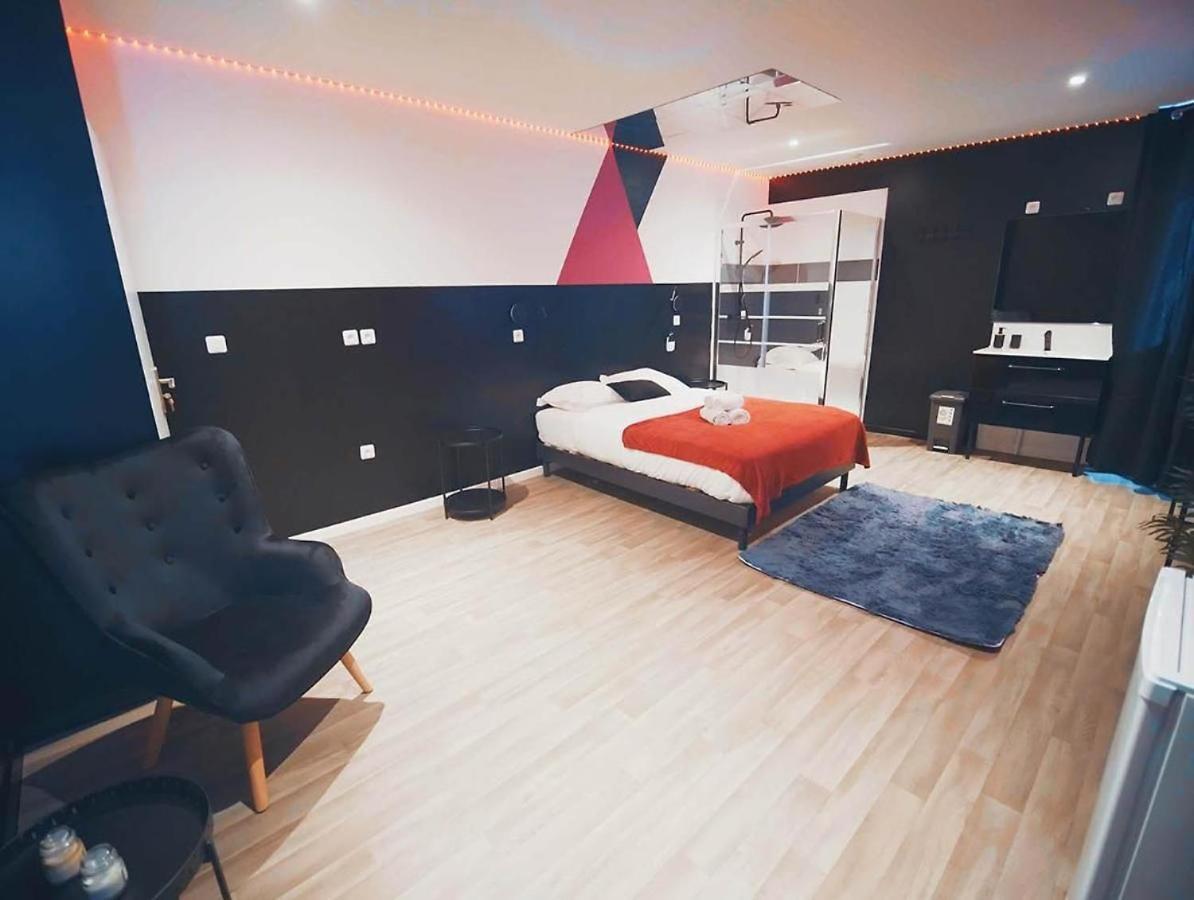 Romantica Balneo - Olympe & Lille, Croix, Roubaix